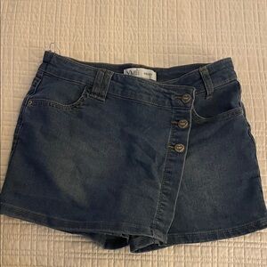 VM18 Denim Button-Up Shorts